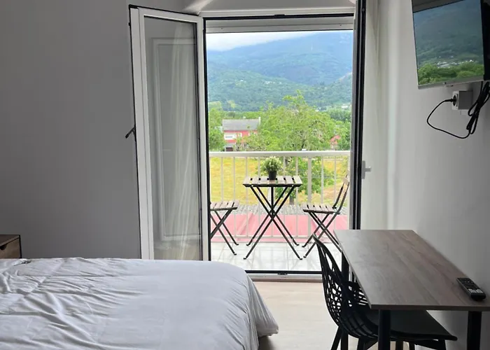 Dimar Guest house *